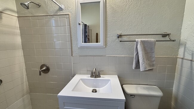 Building Photo - 7748 Veracruz Ave