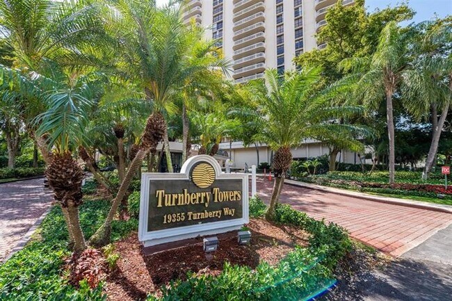 Building Photo - 19355 Turnberry Way