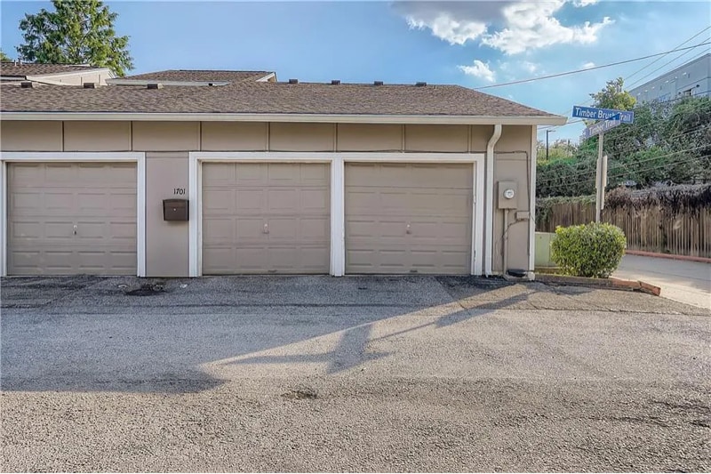 Building Photo - 1701 Timber Brush Trail