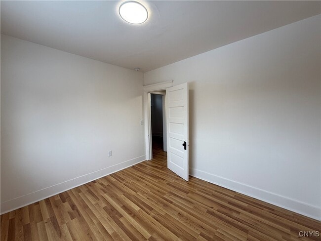 Building Photo - 2817 Milton Ave