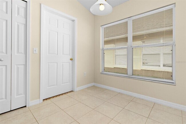 Building Photo - 2546 Crown Ridge Cir