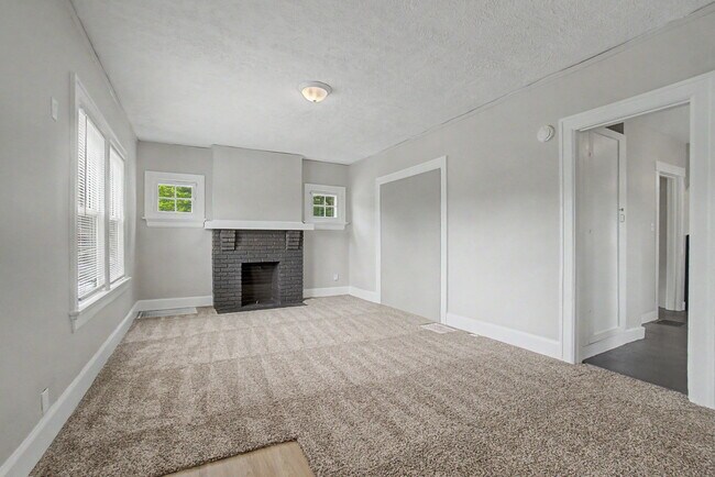 Building Photo - 2600 Wayne Ave