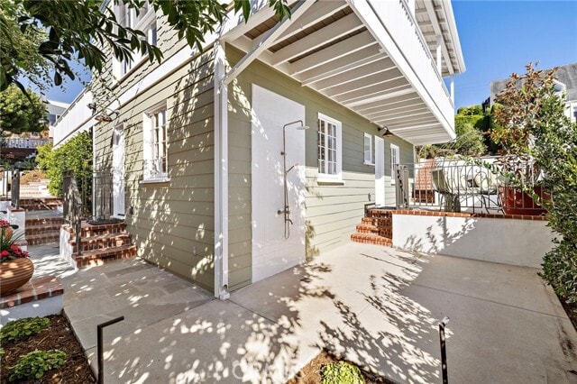 Building Photo - 690 Cuprien Way