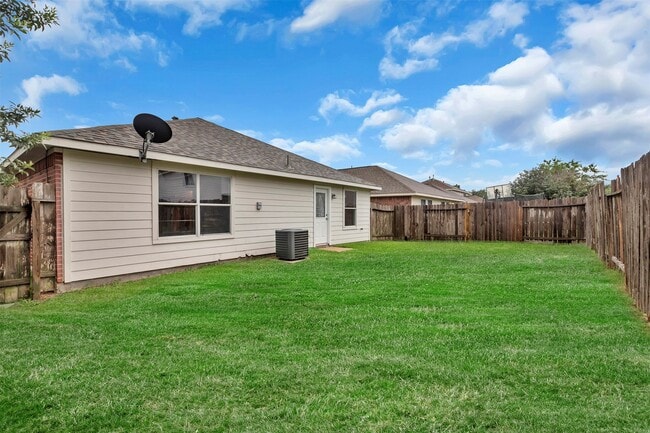 Building Photo - 20806 Dewberry Creek Ln