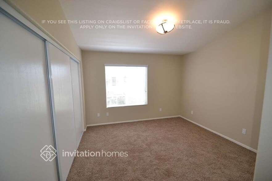 Building Photo - 5621 Sienna Way