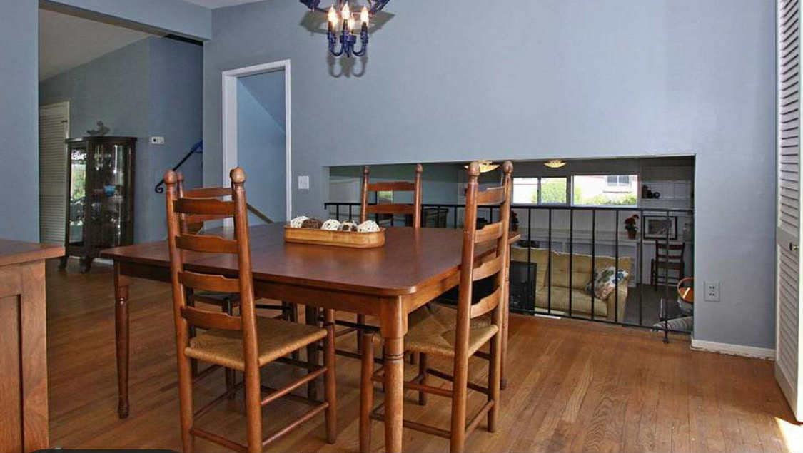 DINING AREA - 2303 Pinneberg Ave