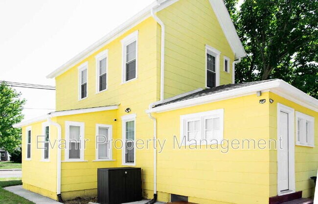 Building Photo - 305 Wyoming St
