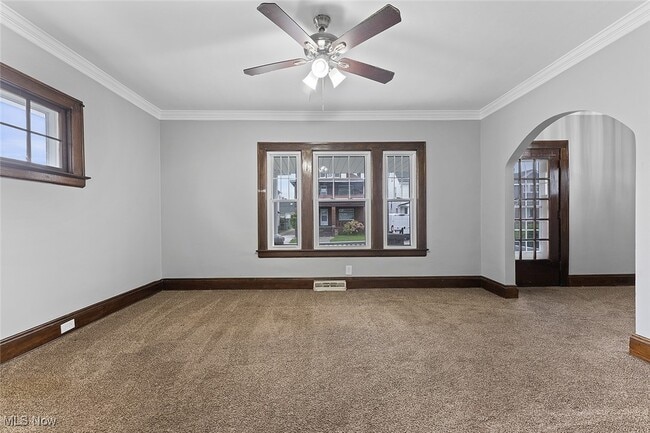 Building Photo - 4930 E 109th St