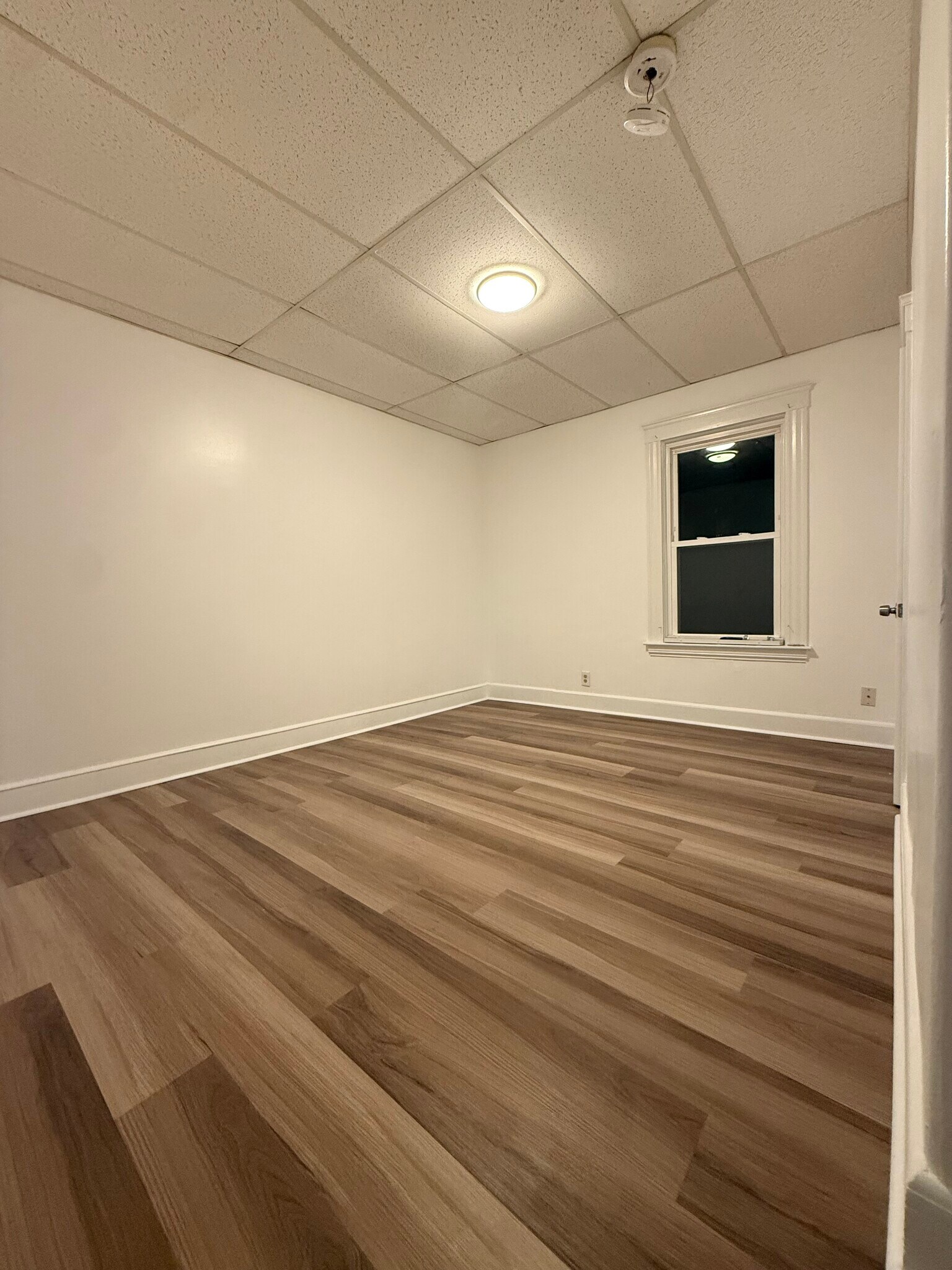 Building Photo - 242 4th Ave