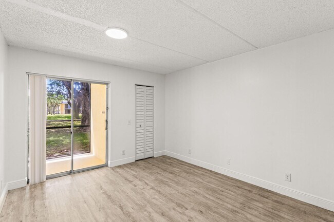 Building Photo - 507 Meadows Cir