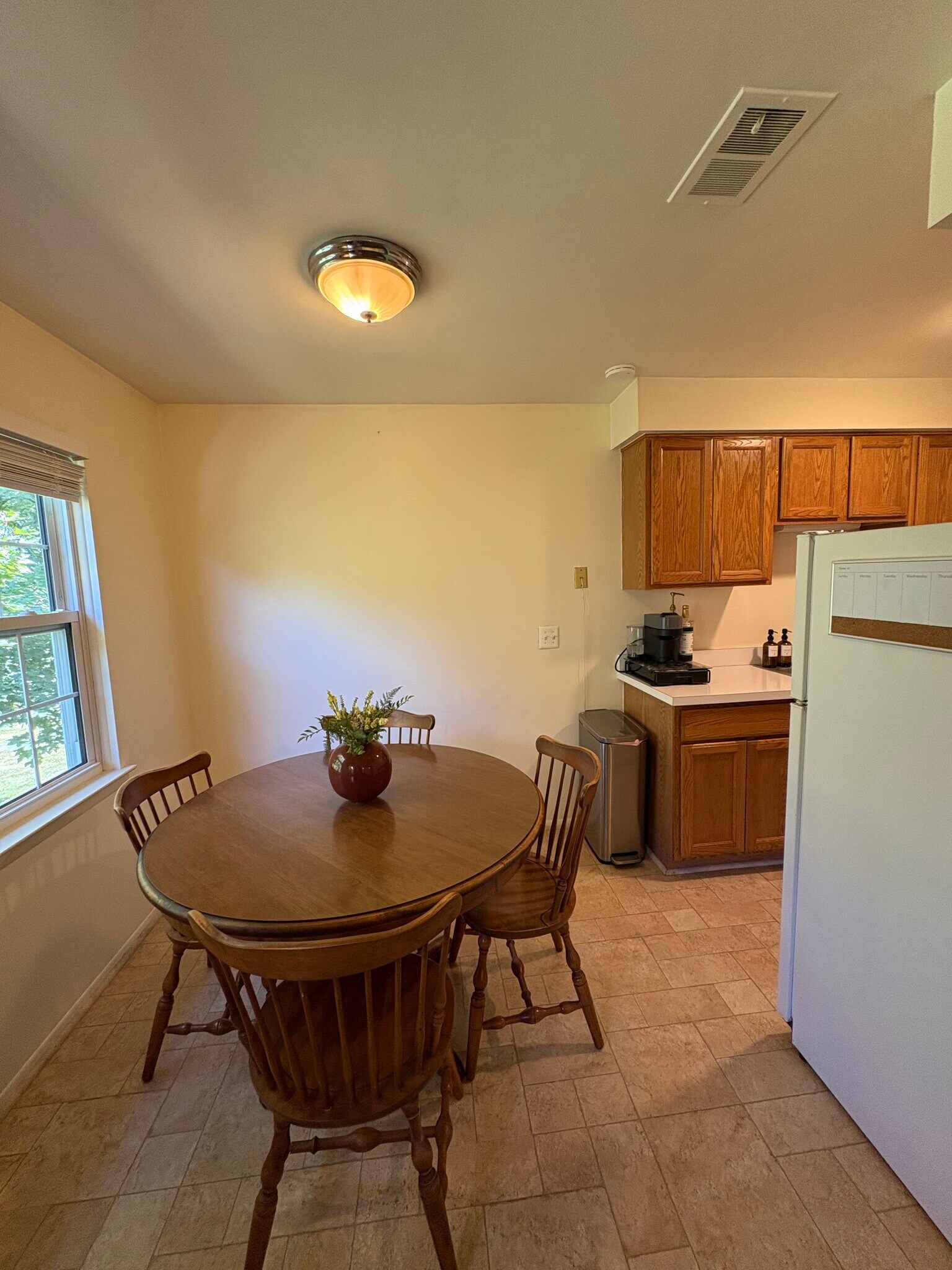 Building Photo - 212 Princeton Dr