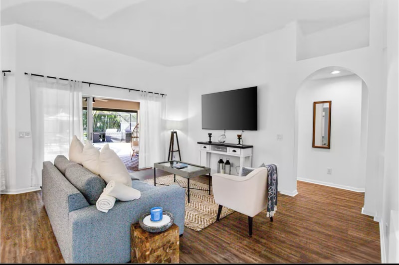 Building Photo - 1190 SW 57th St