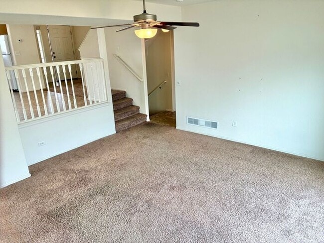 Building Photo - Beautiful 4 Bedroom Two-Story Home in Windsor!