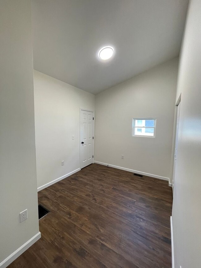 Building Photo - Fully Renovated 3BR/2.5BA Home in Merion Village