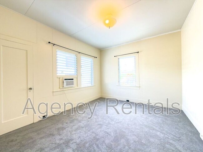 Building Photo - 809 Makaleka Ave