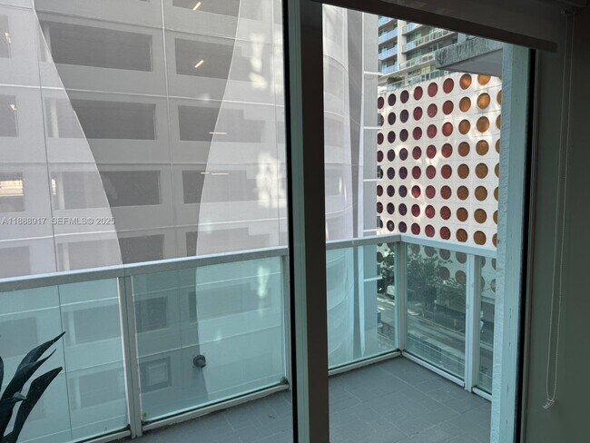 Building Photo - 41 SE 5th St