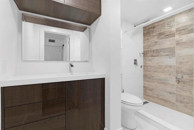 Building Photo - 1439 S Ocean Blvd