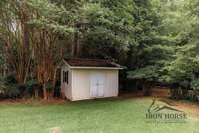 Building Photo - 160 Harold Dr