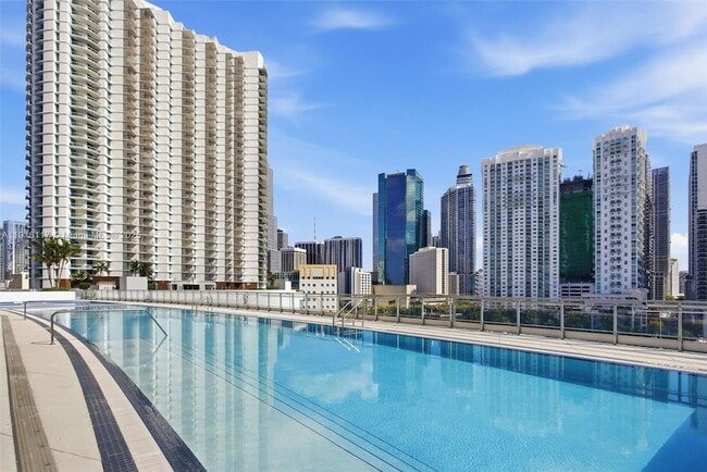 Building Photo - 92 SW 3rd St