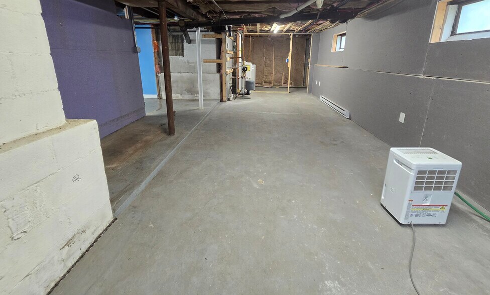 Building Photo - 399 Shawsheen Ave