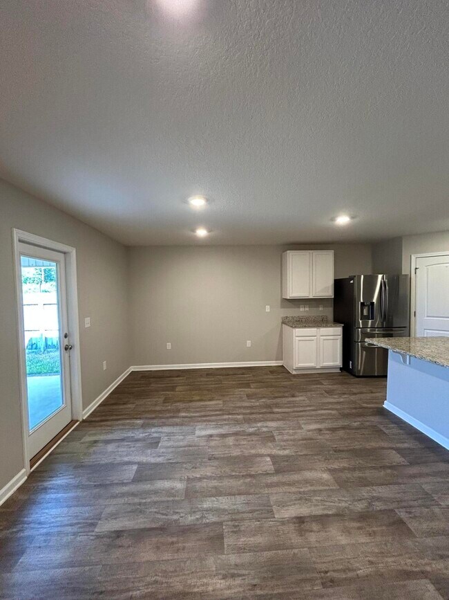 Building Photo - 1048 Limpkin St