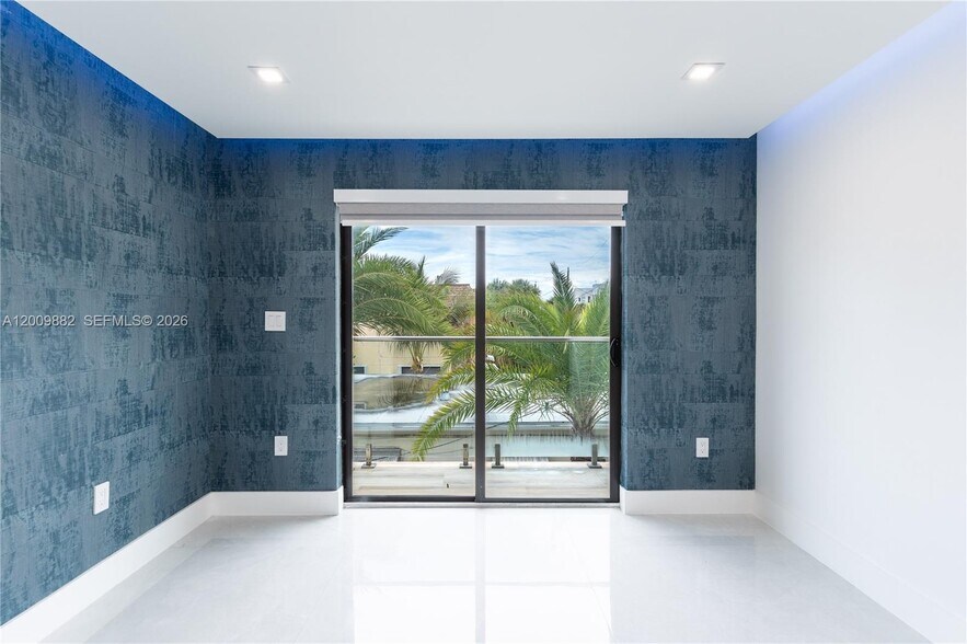 Building Photo - 5601 N Ocean Dr