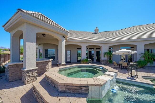 Building Photo - 1362 Pioneer Trail