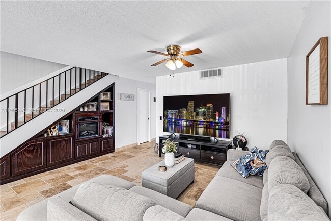 Building Photo - 1424 NW 113th Way