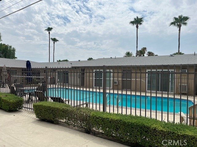 Building Photo - 686 E Cottonwood Rd