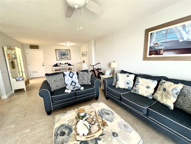 Building Photo - 125 S Ocean Ave