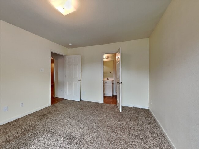 Building Photo - 4111 Medina River Ct