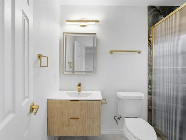 Building Photo - 10209 Casa View Dr