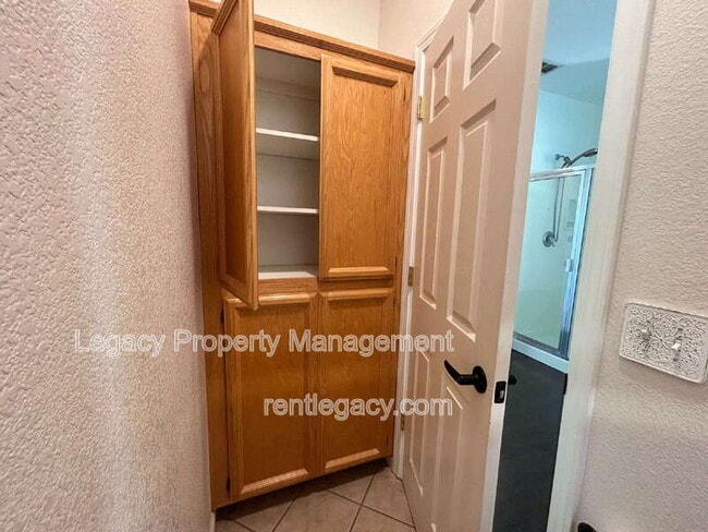 Building Photo - 300 Dedham Ct