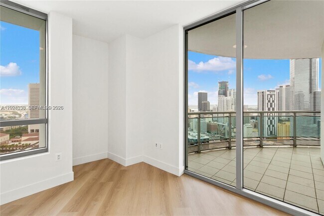 Building Photo - 350 S Miami Ave