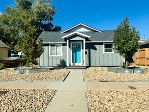 Building Photo - 306 Clark St