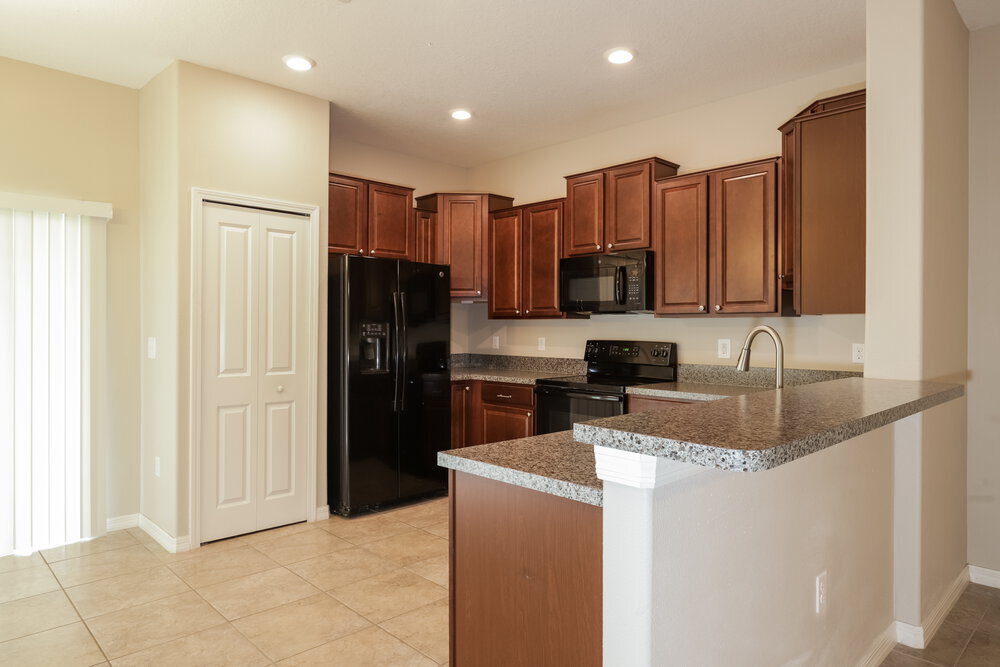 Building Photo - 12926 Utopia Gardens Way