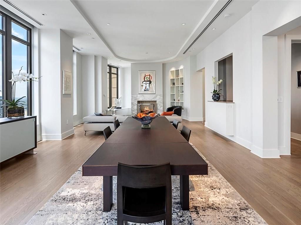 Building Photo - 3376 Peachtree Rd