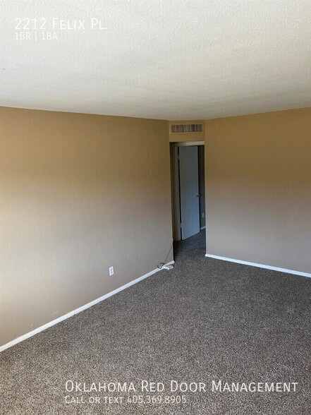 Building Photo - 2212 Felix Pl