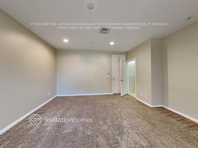 Building Photo - 4119 Parkside Dr
