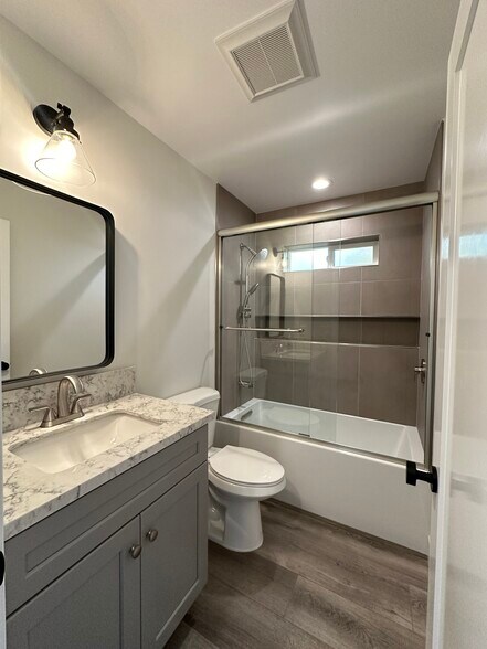 Building Photo - 724 Dodson Way