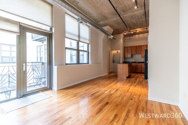 Primary Photo - 758 N Larrabee-726
