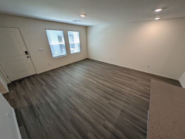 Building Photo - 5019 Chapin Mesa Ave