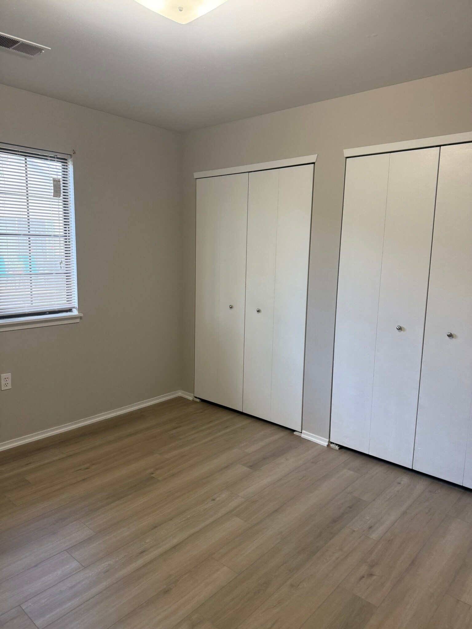 Building Photo - 1267 Oxford Manor Ct
