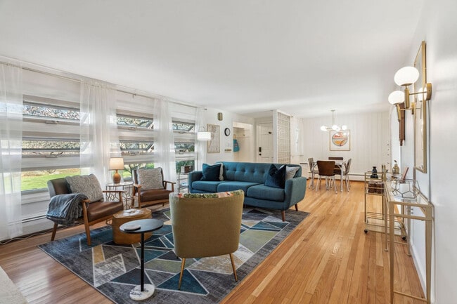 Building Photo - 171 Brackett Rd