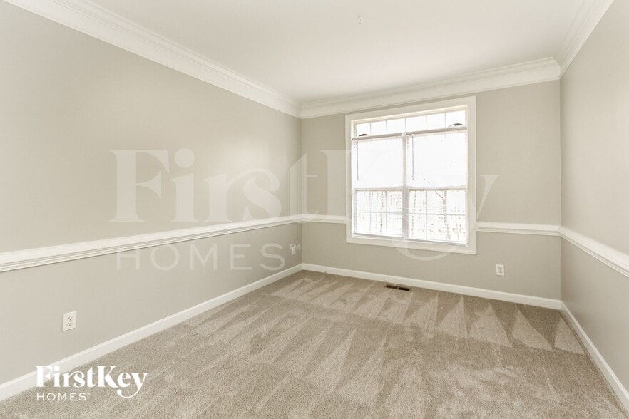 Building Photo - 152 Longboat Rd