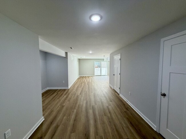 Building Photo - 401 Birdie Rd