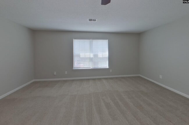 Building Photo - 121 Eagle Pointe Dr