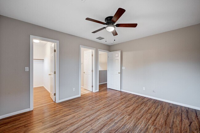 Building Photo - Three Bedroom Home in Spring Mountain Ranch