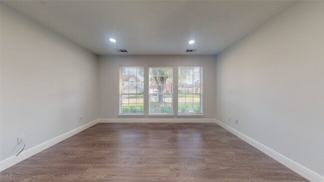 Building Photo - 15319 Cobblestone Point Ct