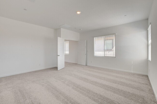 Building Photo - NEW NEXT GEN 4 Bedroom, 2 Story Home in CADENCE!